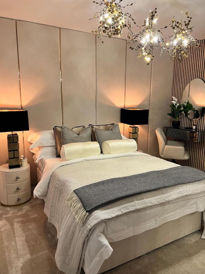 Cozen Villa Edgware Luaran gambar