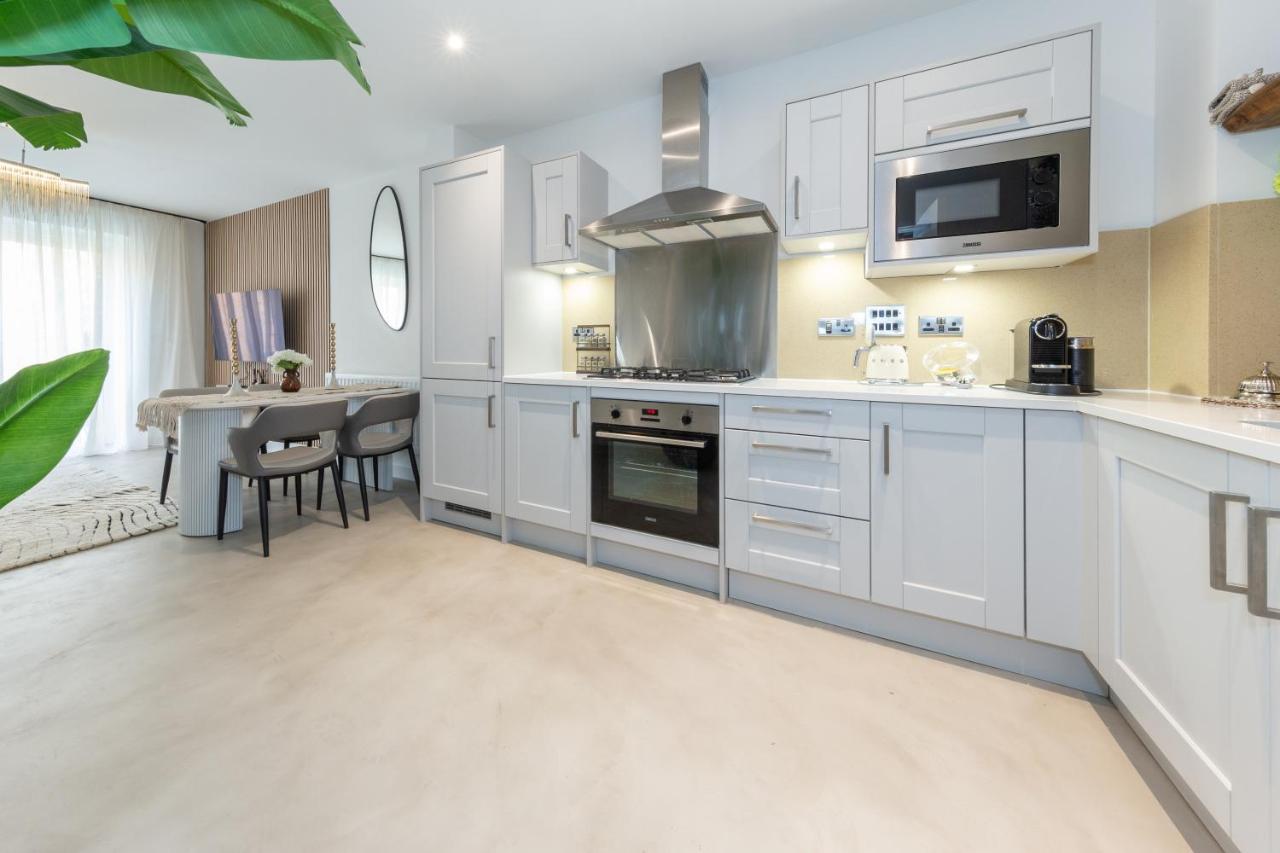 Cozen Villa Edgware Luaran gambar