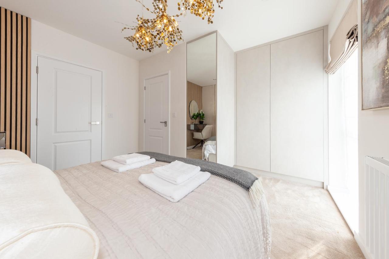 Cozen Villa Edgware Luaran gambar