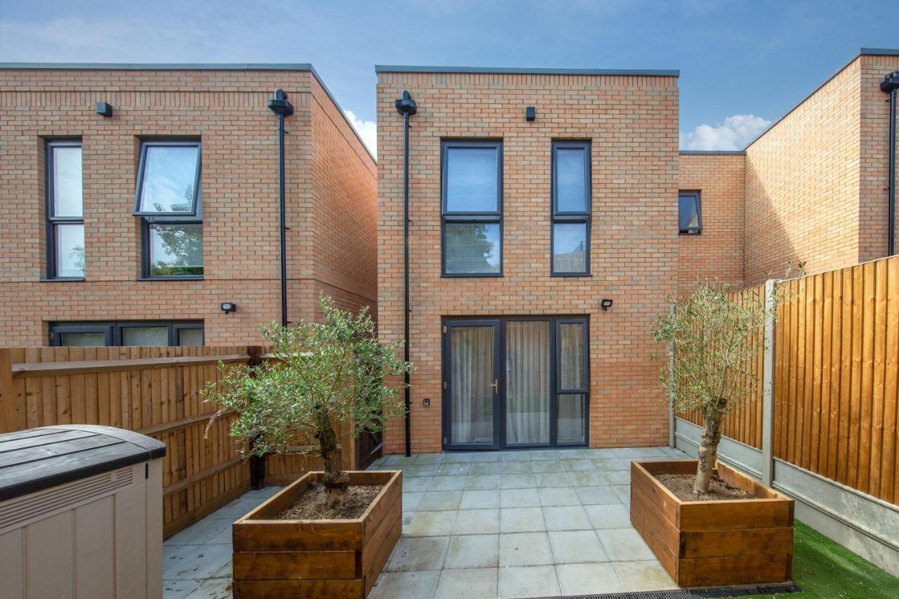 Cozen Villa Edgware Luaran gambar